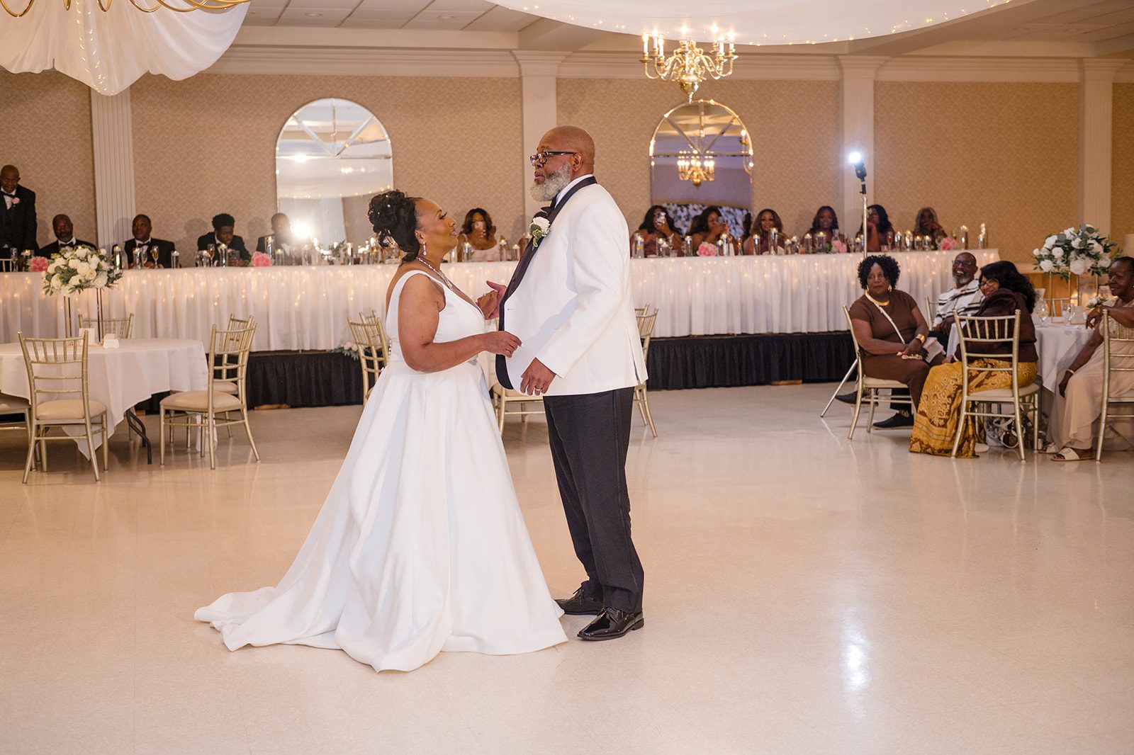 toms-country-place-timeless-cleveland-theodore-kimberle-theodore-kimberle-037-19 Tom's Country Place Wedding | Theodore & Kimberle -