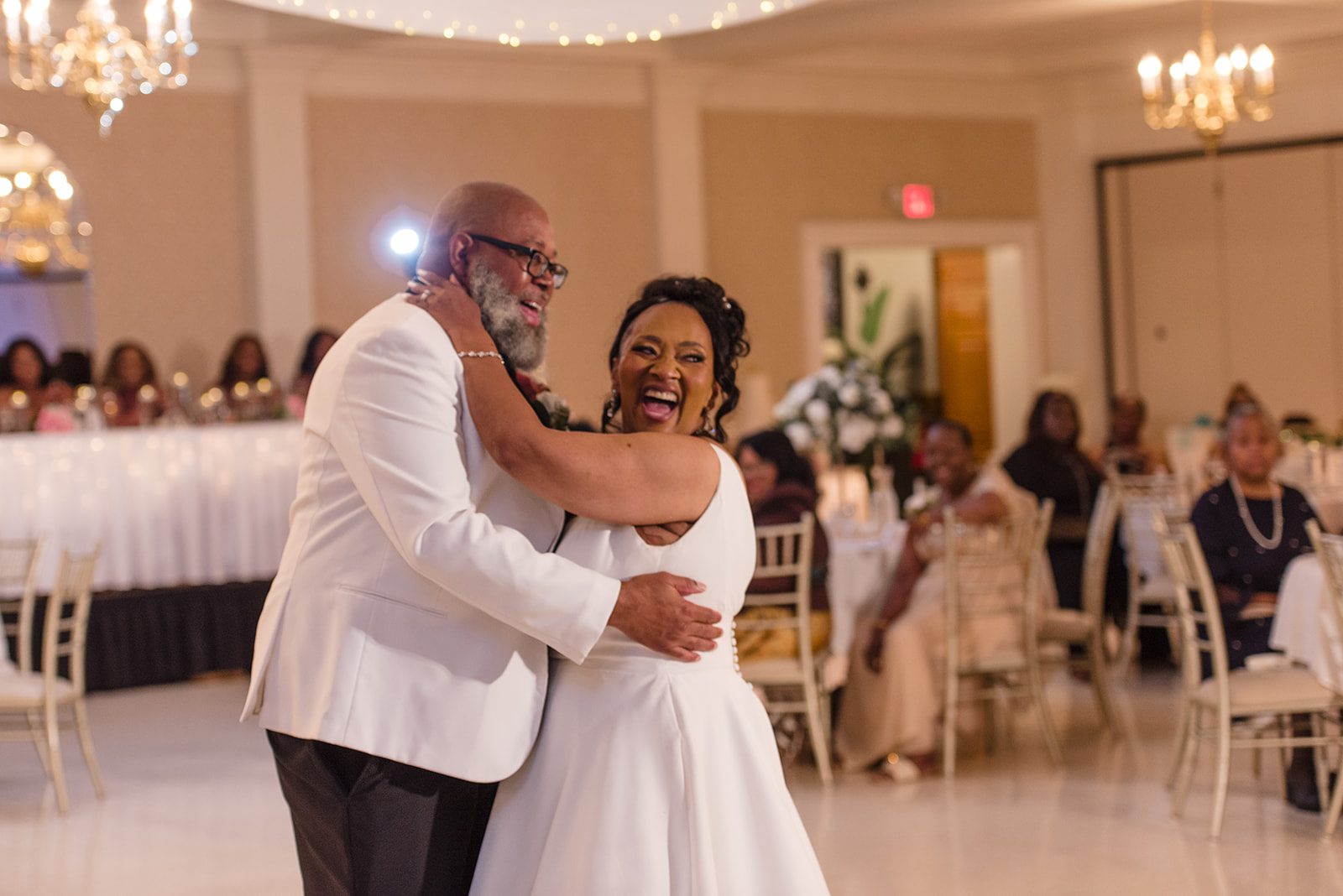 toms-country-place-timeless-cleveland-theodore-kimberle-theodore-kimberle-038-06 Tom's Country Place Wedding | Theodore & Kimberle -
