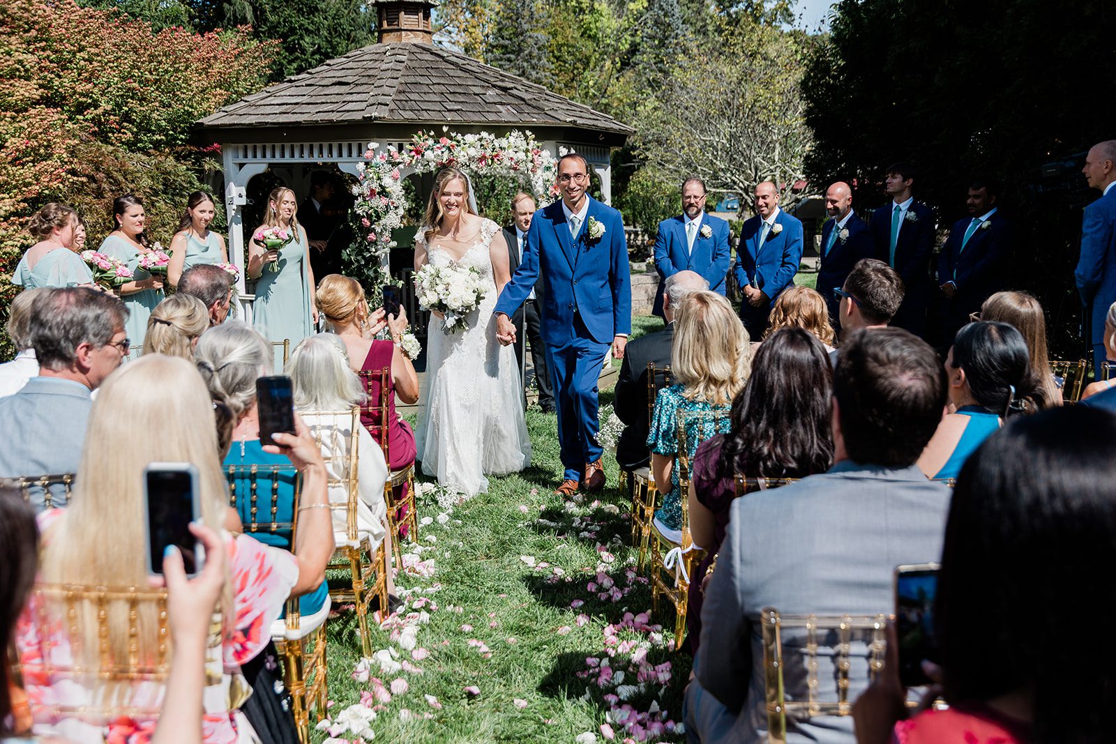 Garden ceremony with guests at Travelers Rest Garden ceremony with guests at Travelers Rest