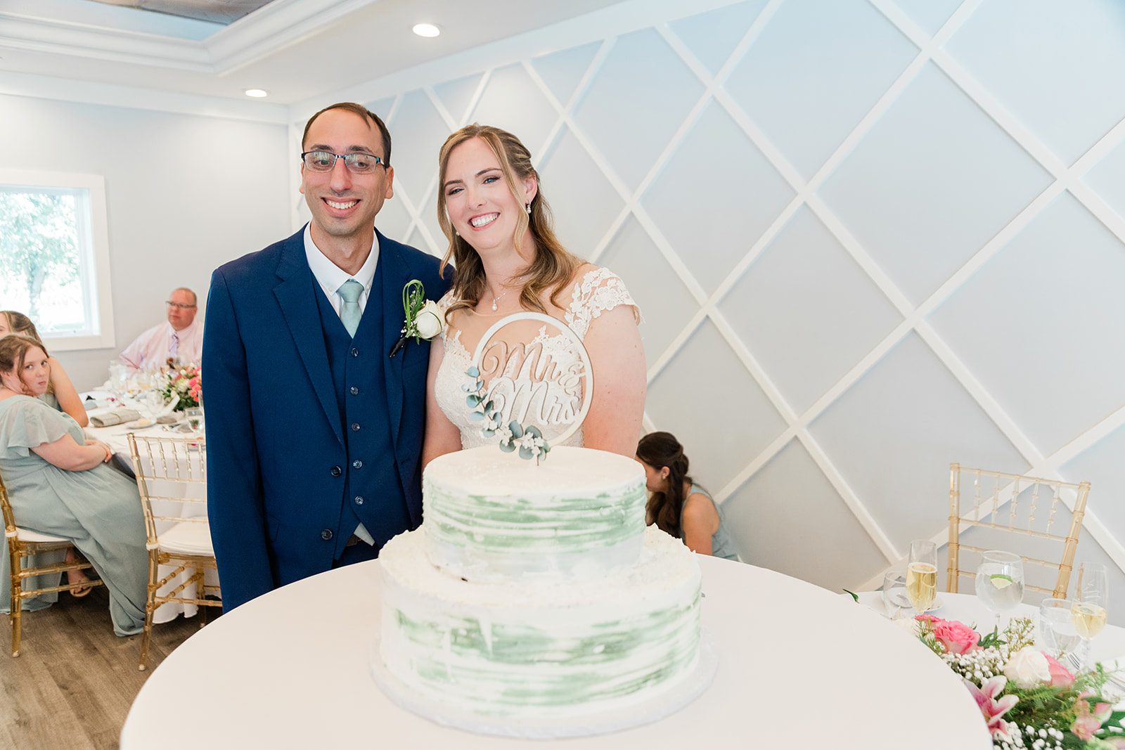 Couple cutting the wedding cake at Travelers Rest Couple cutting the wedding cake at Travelers Rest