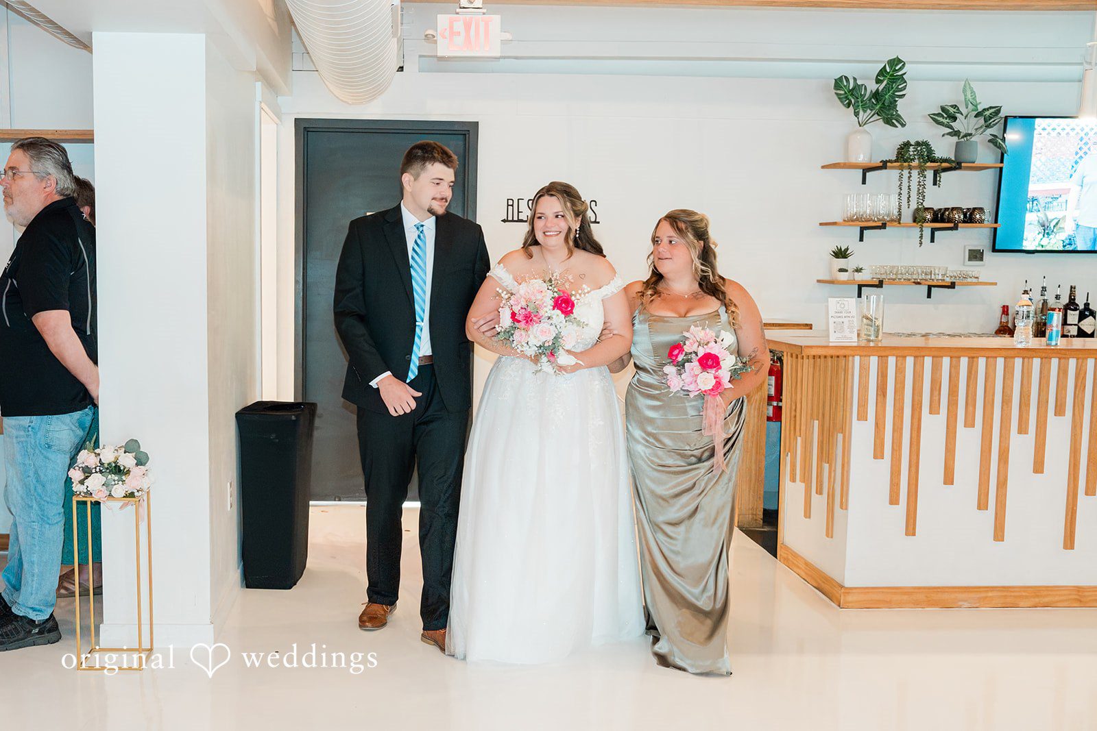 Steven + Alanna Milwaukee Wedding Photographers at Twelve29 | Steven & Alanna -