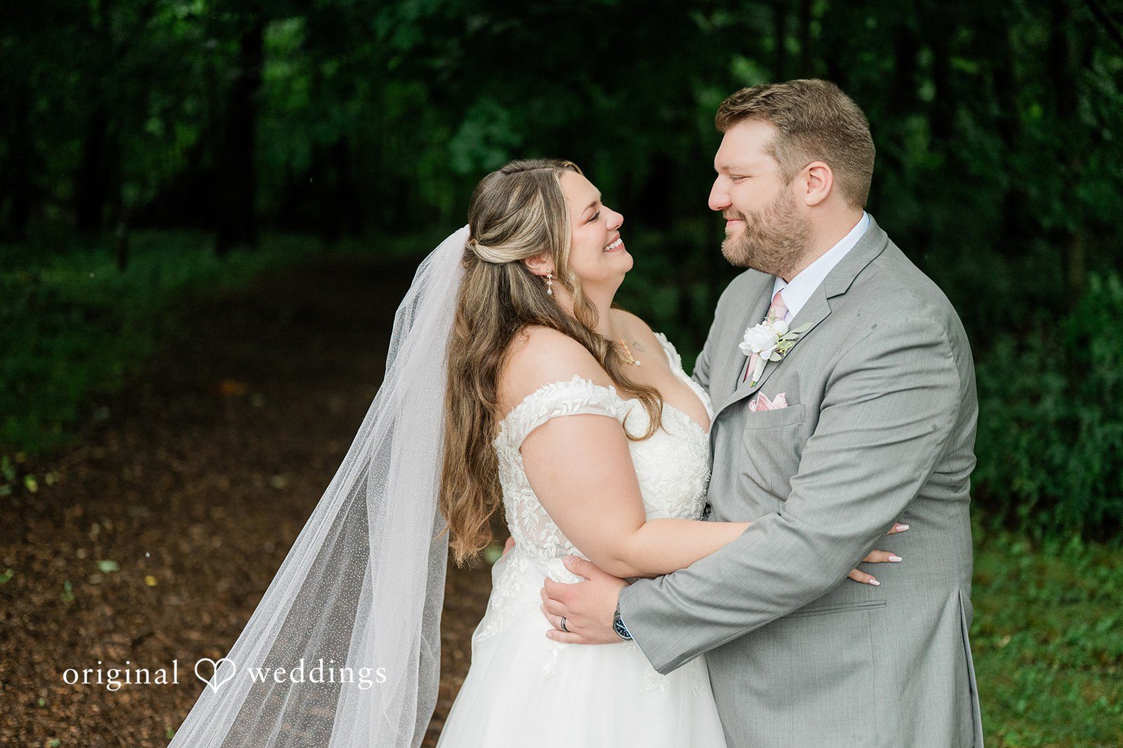 Steven + Alanna Milwaukee Wedding Photographers at Twelve29 | Steven & Alanna -
