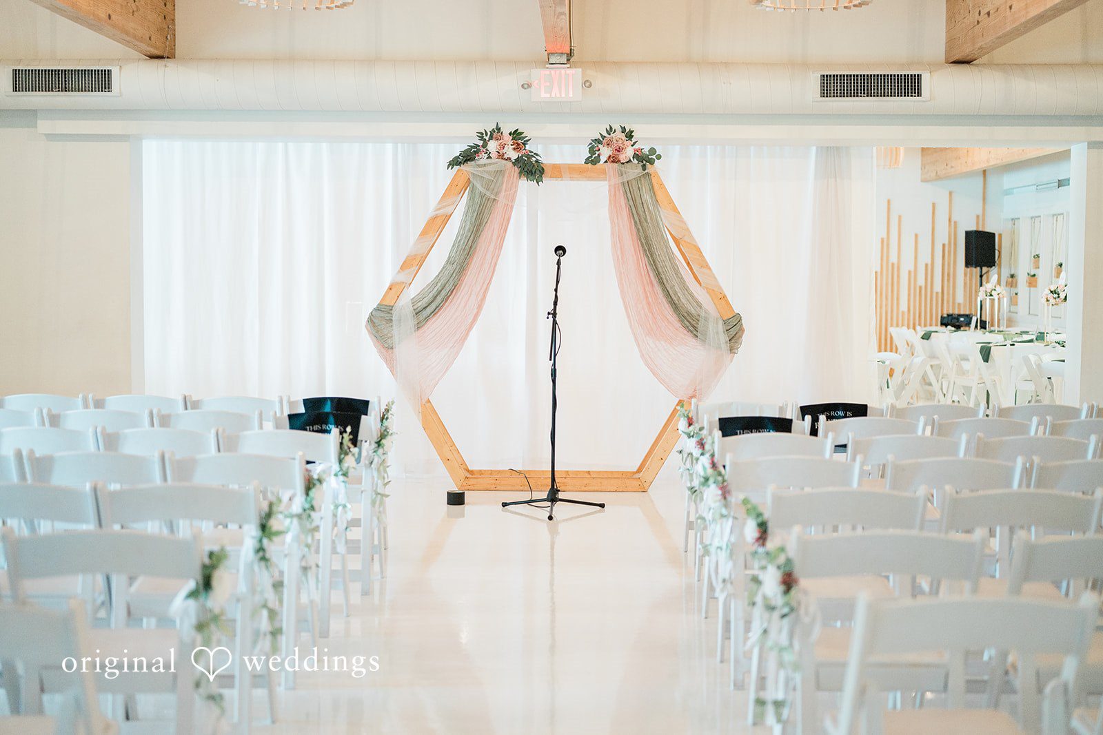 Steven + Alanna Milwaukee Wedding Photographers at Twelve29 | Steven & Alanna -