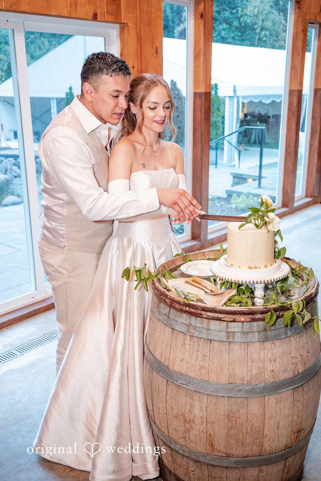 Kylie + Reymundo Cake cutting at the Victorian Vineyard reception