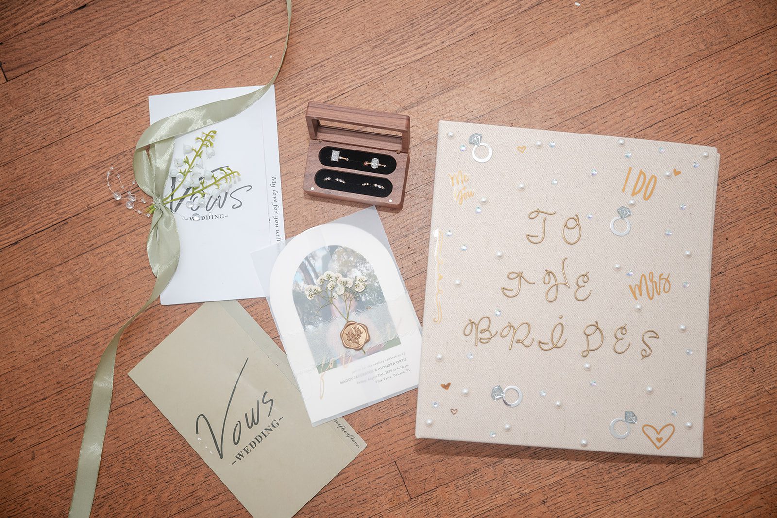 villa-festa-timeless-orlando-alondra-madison-008-14 Wedding invitation and stationery