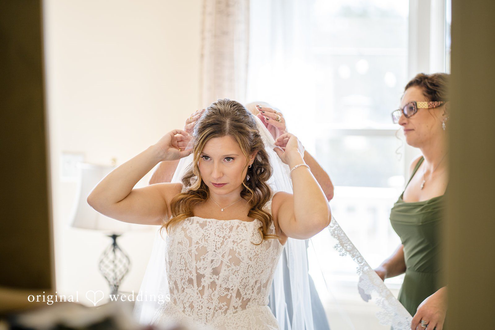 Shelby + Eli Getting-ready moment