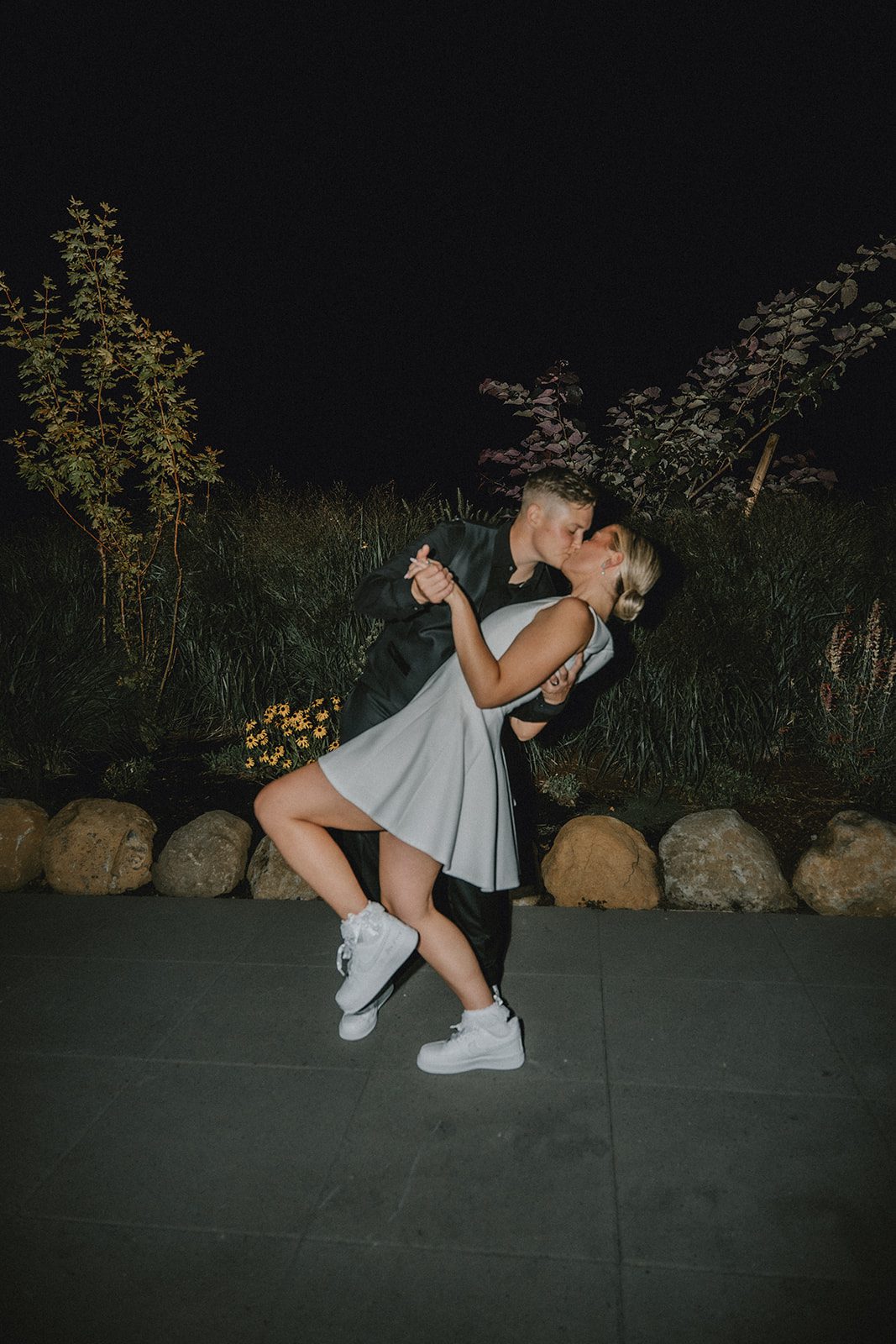 wind-mountain-ranch-rustic-portland-cj-rachel-p036-08 Dancing outside under the night sky