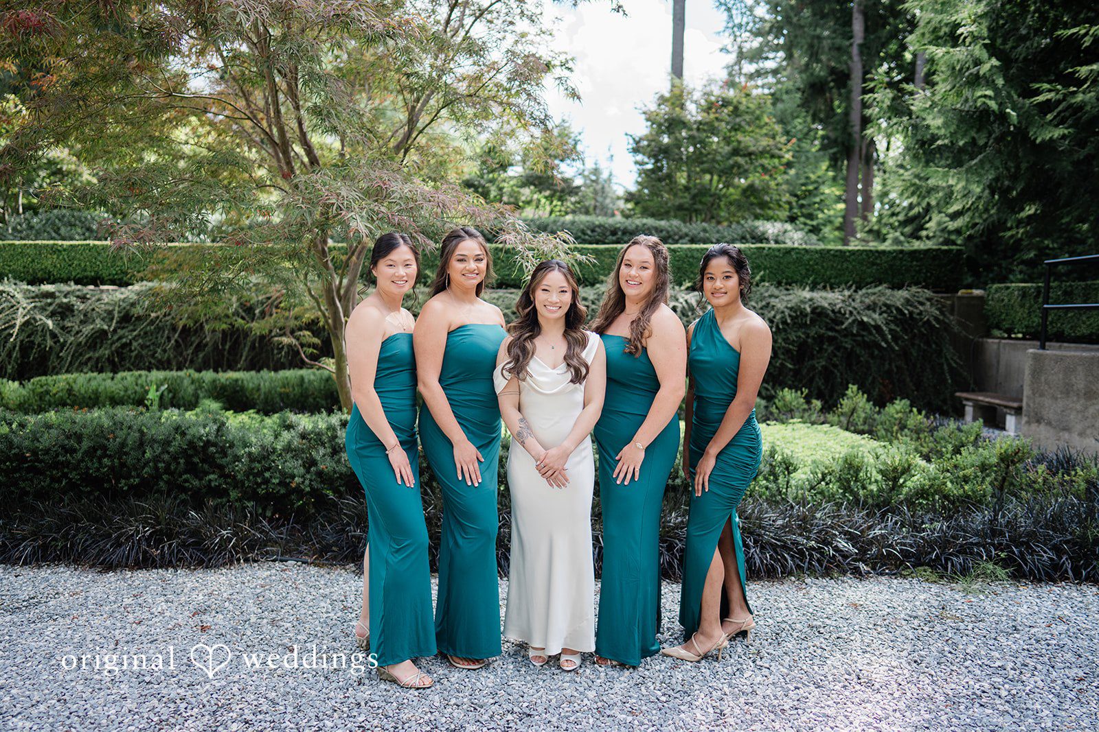 Sophie + Taylor The bride and her bridesmaids